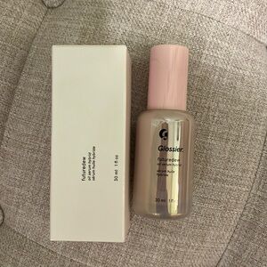 NWT Glossier Futuredew Oil Serum Hybrid Dewy Glow Facial Skincare Makeup 1 fl oz